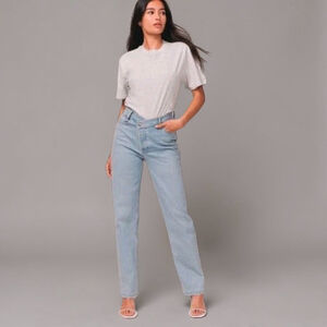 Abercrombie Curve Love Asymmetrical Waist Dad Jeans Light Wash 6 Short